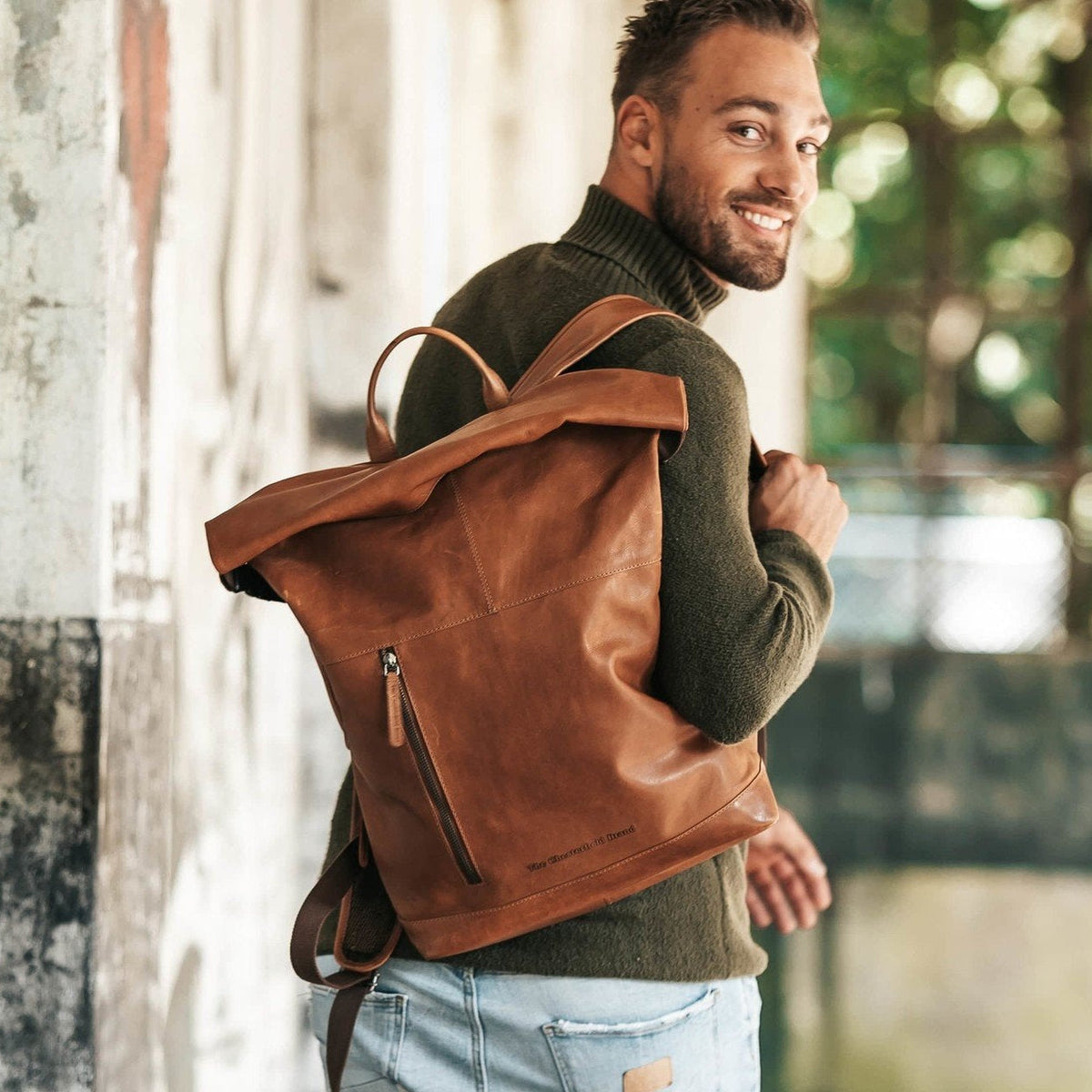 Liverpool Full-Grain Leather Roll-top Backpack til Kvinder – alternate product view 2