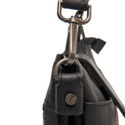 Calora Full-Grain Leather Shoulder Bag til Kvinder - Structured Side Profile Showing Gusset Depth &amp; Expansion Capacity