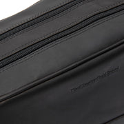 Tailored Rib Cuffs &amp; Hem Craftsmanship Construction Detail on Stacey Full-Grain Leather Toiletry Bag til Kvinder