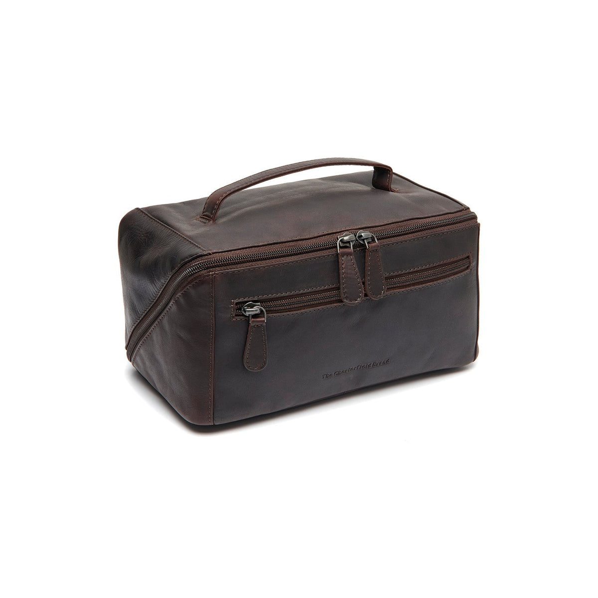 Styled Fit Perspective of Trevia Full-Grain Leather Toiletry Bag til Kvinder on Model - Natural Daylight Drape