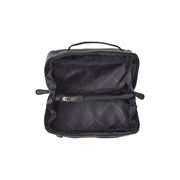 Trevia Full-Grain Leather Toiletry Bag til Kvinder - Lateral Side Profile View Showing Sleeve Cut &amp; Athletic Taper Fit