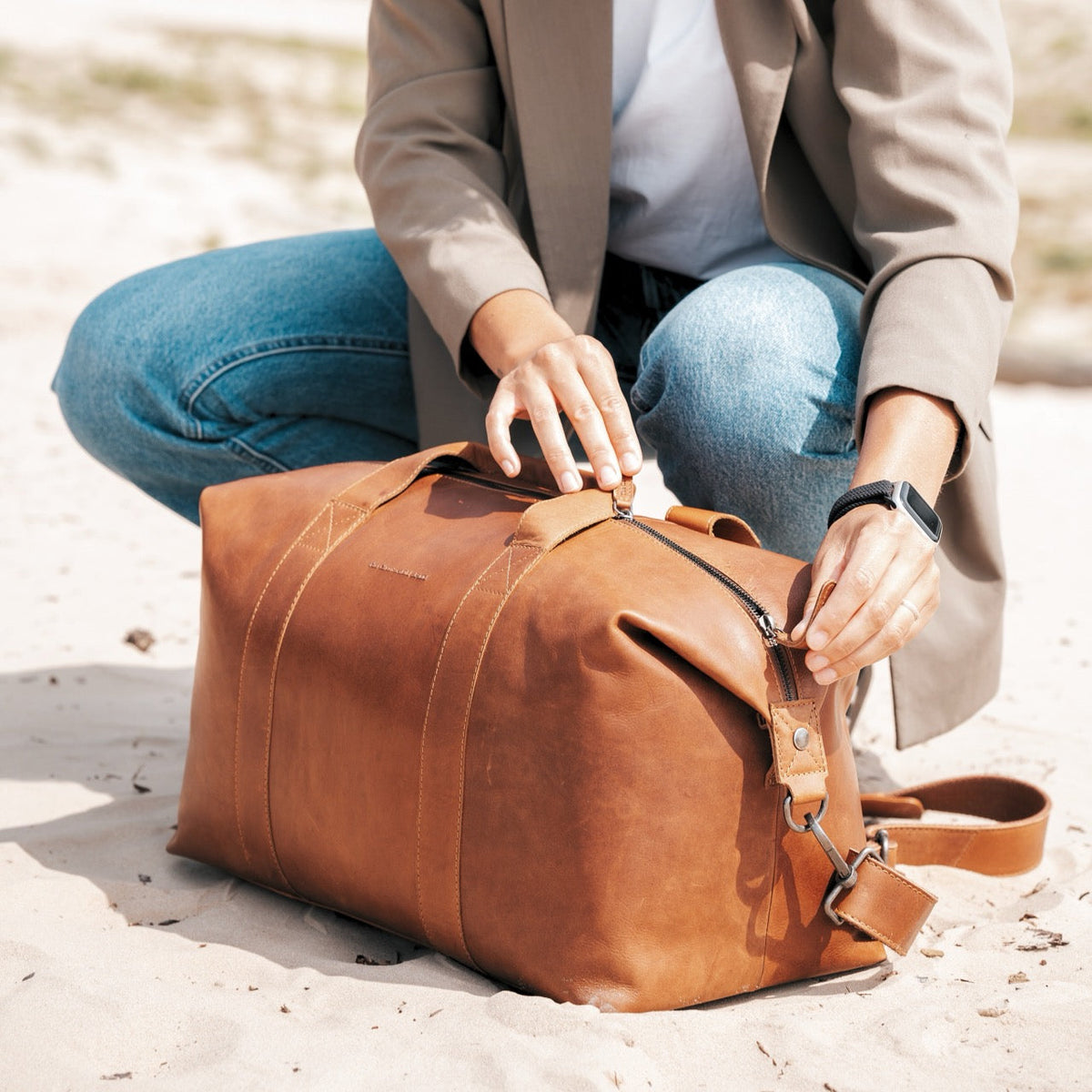 Conor Full-Grain Leather Weekender Bag til Kvinder – alternate product view 3