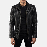 
Legacy Sort Bikerjakke i Læder til Mænd in Black Cowhide Leather - Forfra med skræddersyet silhuet | Køb online