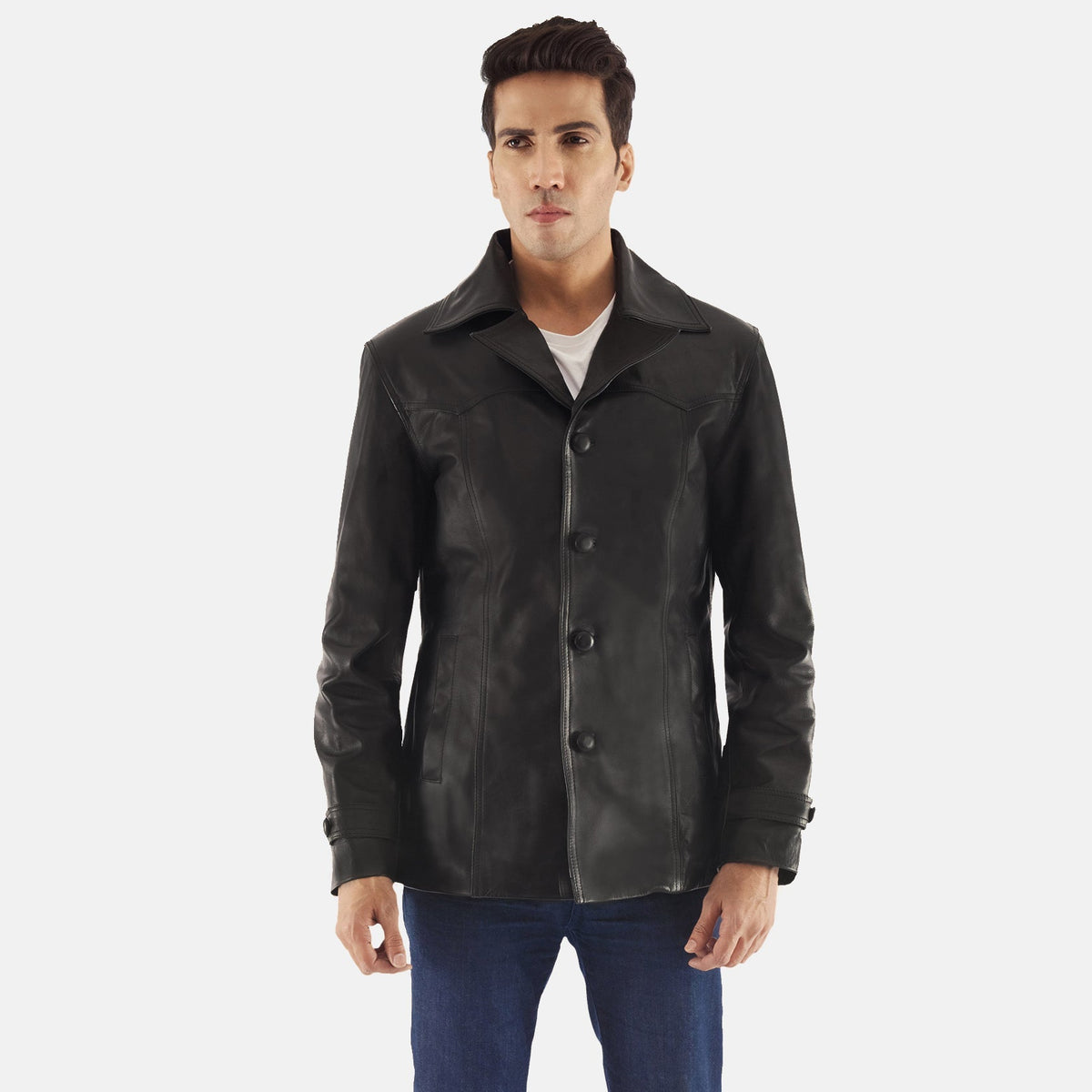 Leo Sort Leather Coat til Mænd in Black Cowhide Leather - Front Profile View &amp; Tailored Silhouette | Buy Online