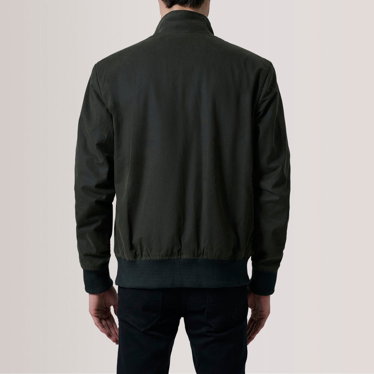 
Nærbillede of Snap Button & Zipper Hardware on Morrison Olive Canvas Bomberjakke i Læder til Mænd For Men