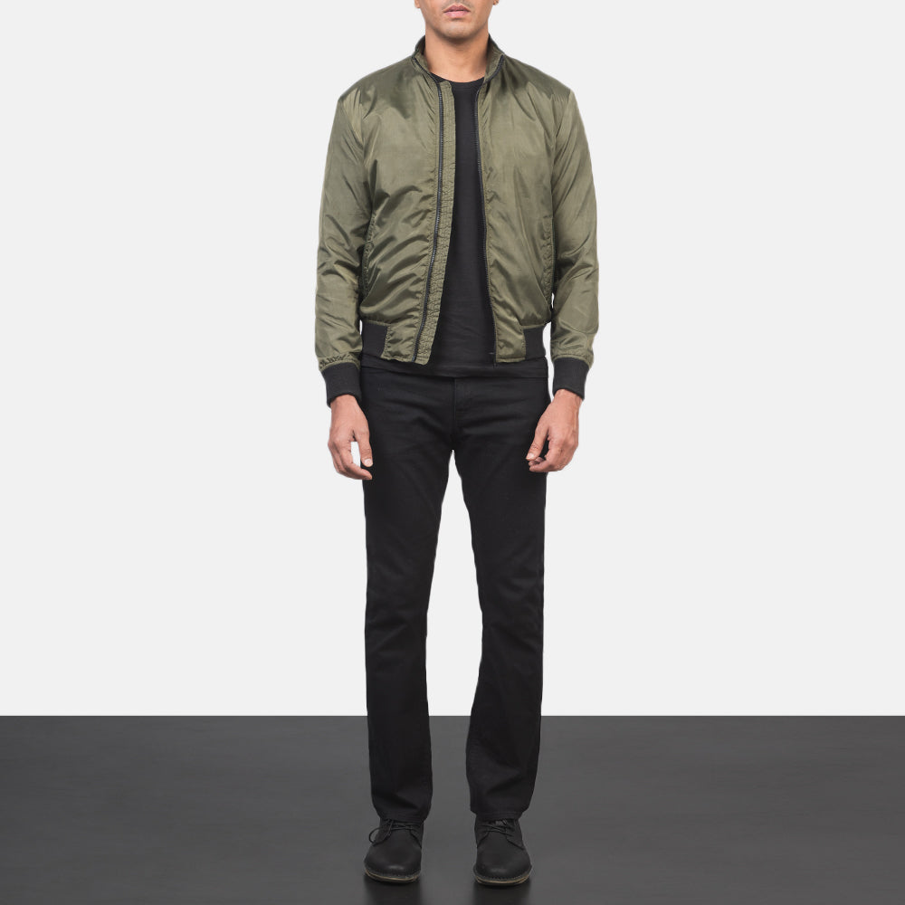 Men's Ramon Green Læder Bomberjakke til Mænd - Lateral Side Profile View Showing Sleeve Cut &amp; Athletic Taper Fit