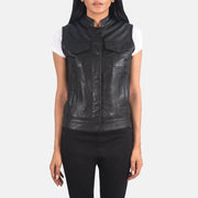 
Rayne Moto Sort Lædervest til Damer in Black Sheepskin Leather - Forfra med skræddersyet silhuet | Køb online