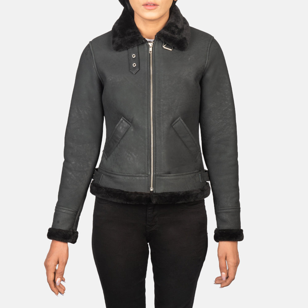 
Nærbillede of Buckled Collar & Zipper Hardware on Sherilyn B-3 Distressed Black Leather Bomber Jacket