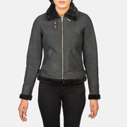 
Nærbillede of Buckled Collar & Zipper Hardware on Sherilyn B-3 Distressed Black Leather Bomber Jacket