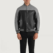 
Nærbillede of Varsity & Snap Buttons Hardware on Terrance Black & Red Leather Varsity Jacket