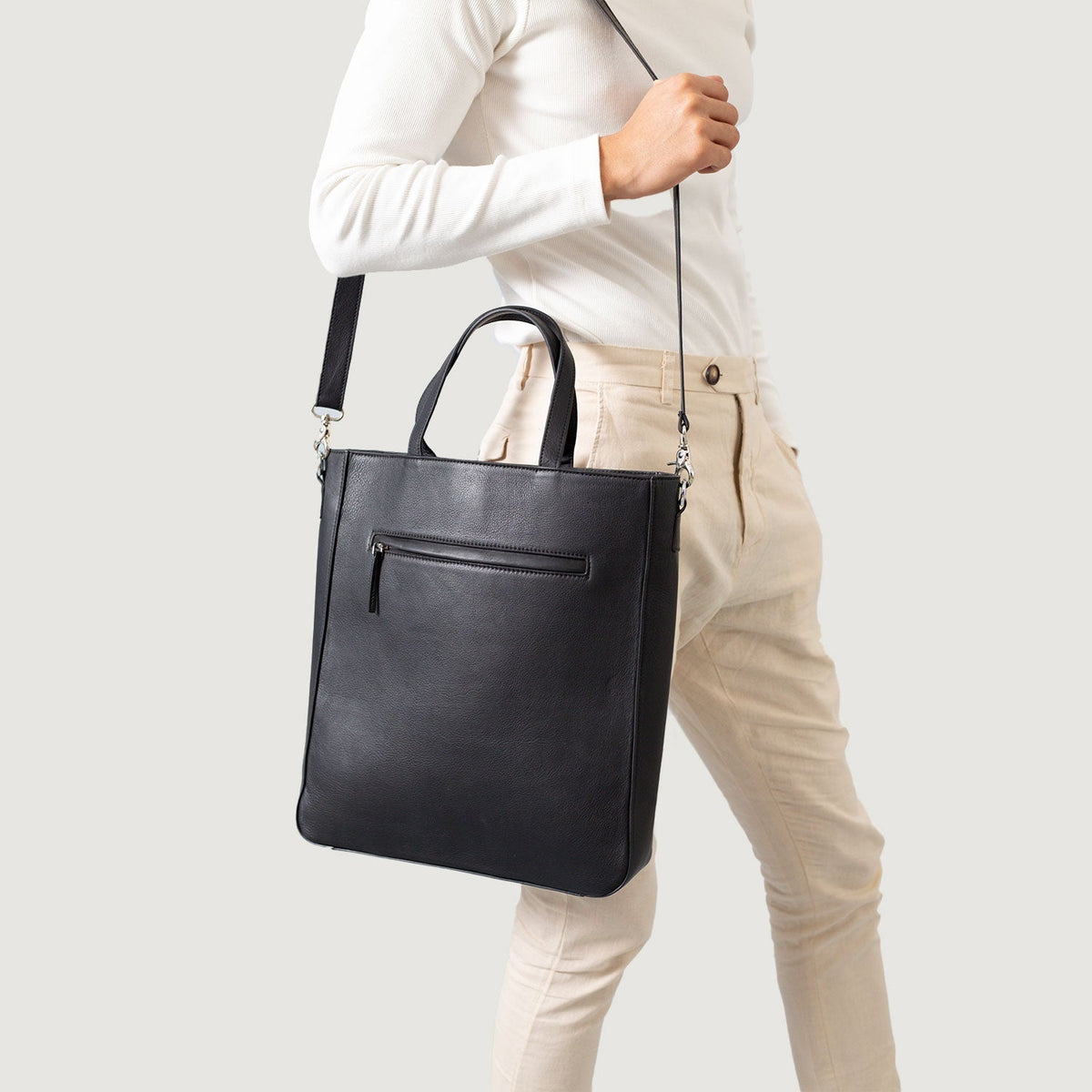 
The Poet Tote bag i læder – alternate product view 5