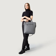 
The Poet Tote bag i læder – alternate product view 9