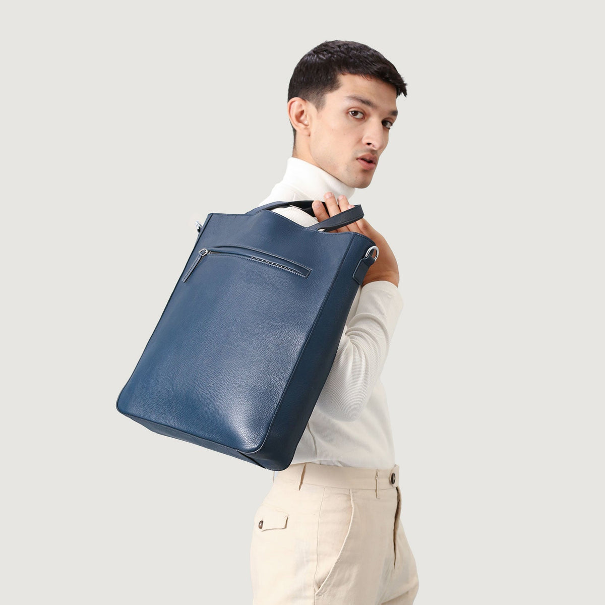 
The Poet Tote bag i læder – alternate product view 5