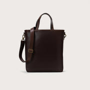 
The Poet Vintage Brown Leather Tote Bag For Men & Women in Vintage Brown Full-Grain Leather - Full Exterior Forfra med skræddersyet silhuet | Køb online