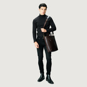 
Indvendig visning Showing Dedicated Padded Laptop Sleeve & Multi-Compartment Organization