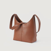 
The Stefani Brown Leather Hobo Bag For Women - Sideprofil med ergonomisk ærmesnit
