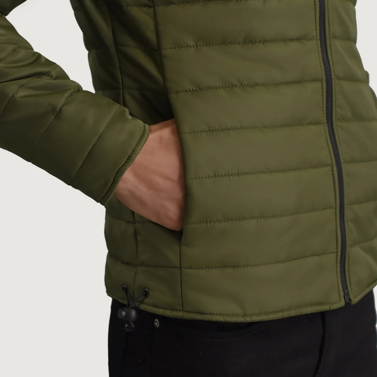 
Indvendig visning Showing Quilted Viscose Lining & To funktionelle inderlommer