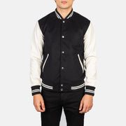 Close-Up Detail of Varsity &amp; Snap Buttons Hardware on Men's Vaxton Sort &amp; White Hybrid Varsity Læderjakke til Mænd