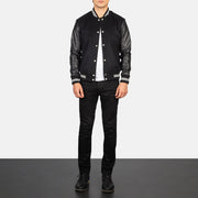 Men's Vaxton Sort Striped Hybrid Varsity Læderjakke til Mænd - Lateral Side Profile View Showing Sleeve Cut &amp; Athletic Taper Fit