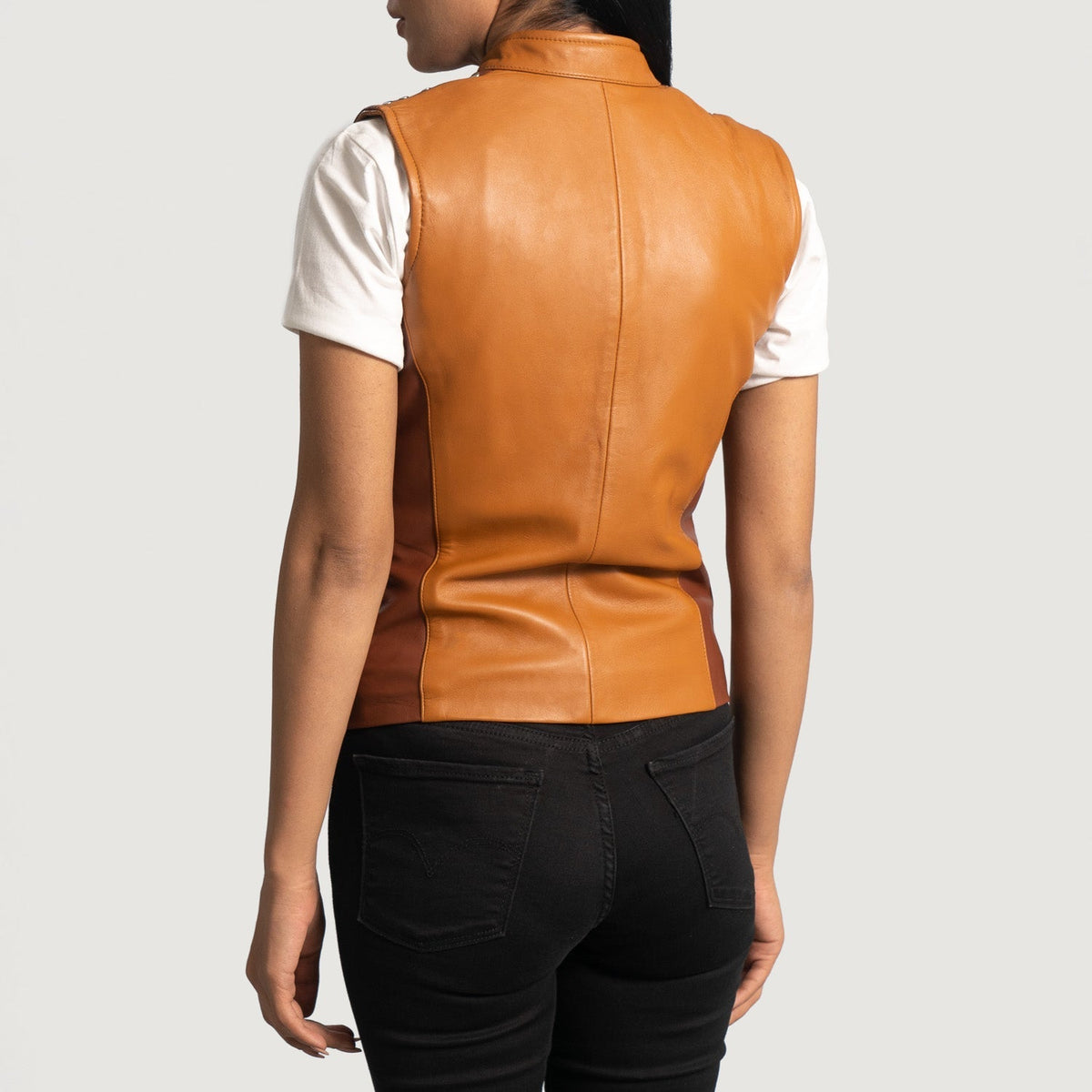 
Indvendig visning Showing Quiltet viskosefor & To funktionelle inderlommer